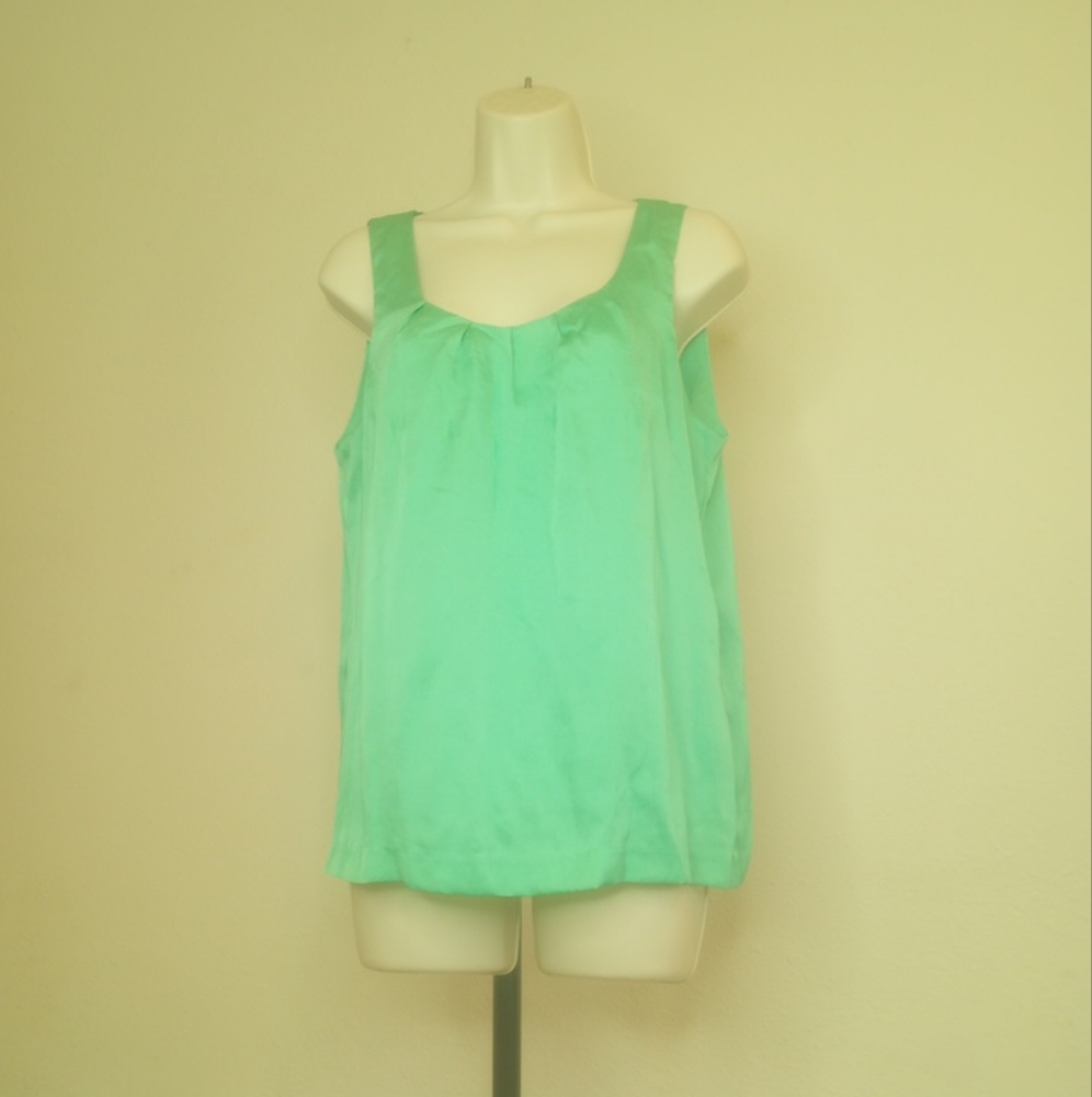 Dana Buchman Green Sleeveless Blouse